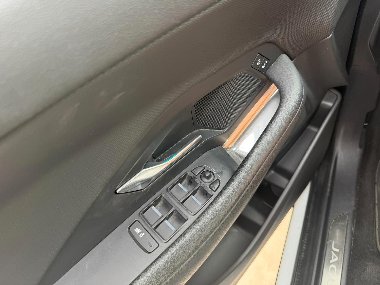 JAGUAR E-PACE 2019 2.0 DIESEL 150 CV AUT.