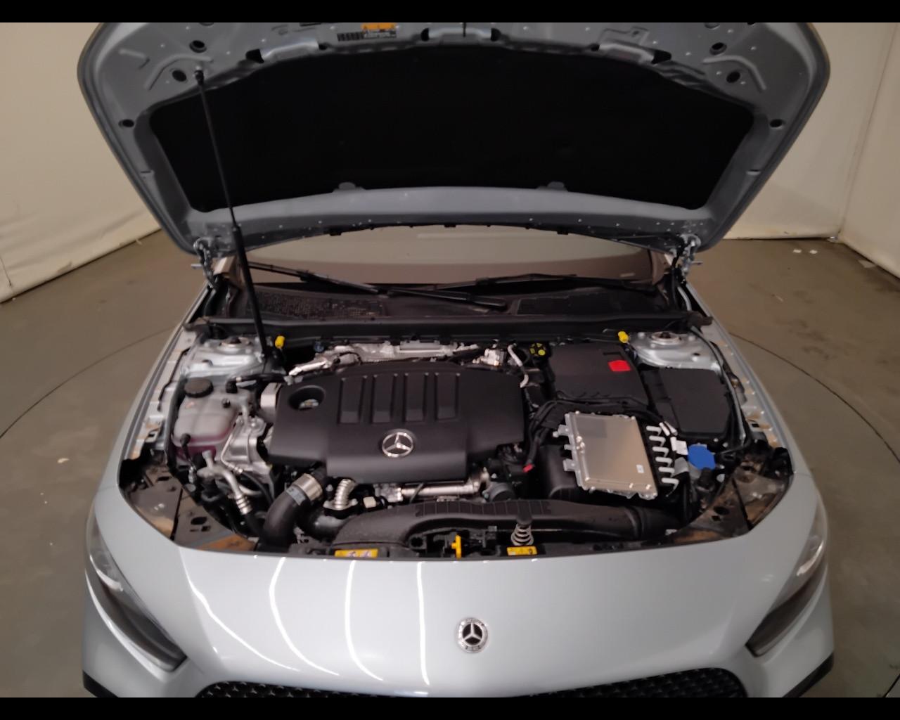 Mercedes-Benz Classe A - W177 2023 - A 180 d AMG Line Advanced Plus auto