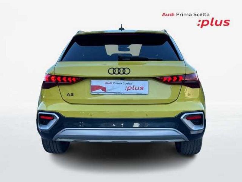 Audi A3 IV 2024 allstreet 1.5 tfsi mhev Identity Contrast 150cv s-tronic