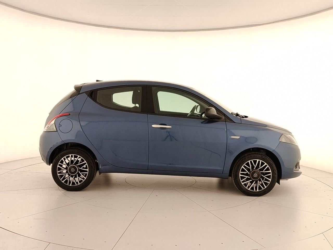 Lancia Ypsilon 1.0 FireFly 5 porte S&S Hybrid Platino