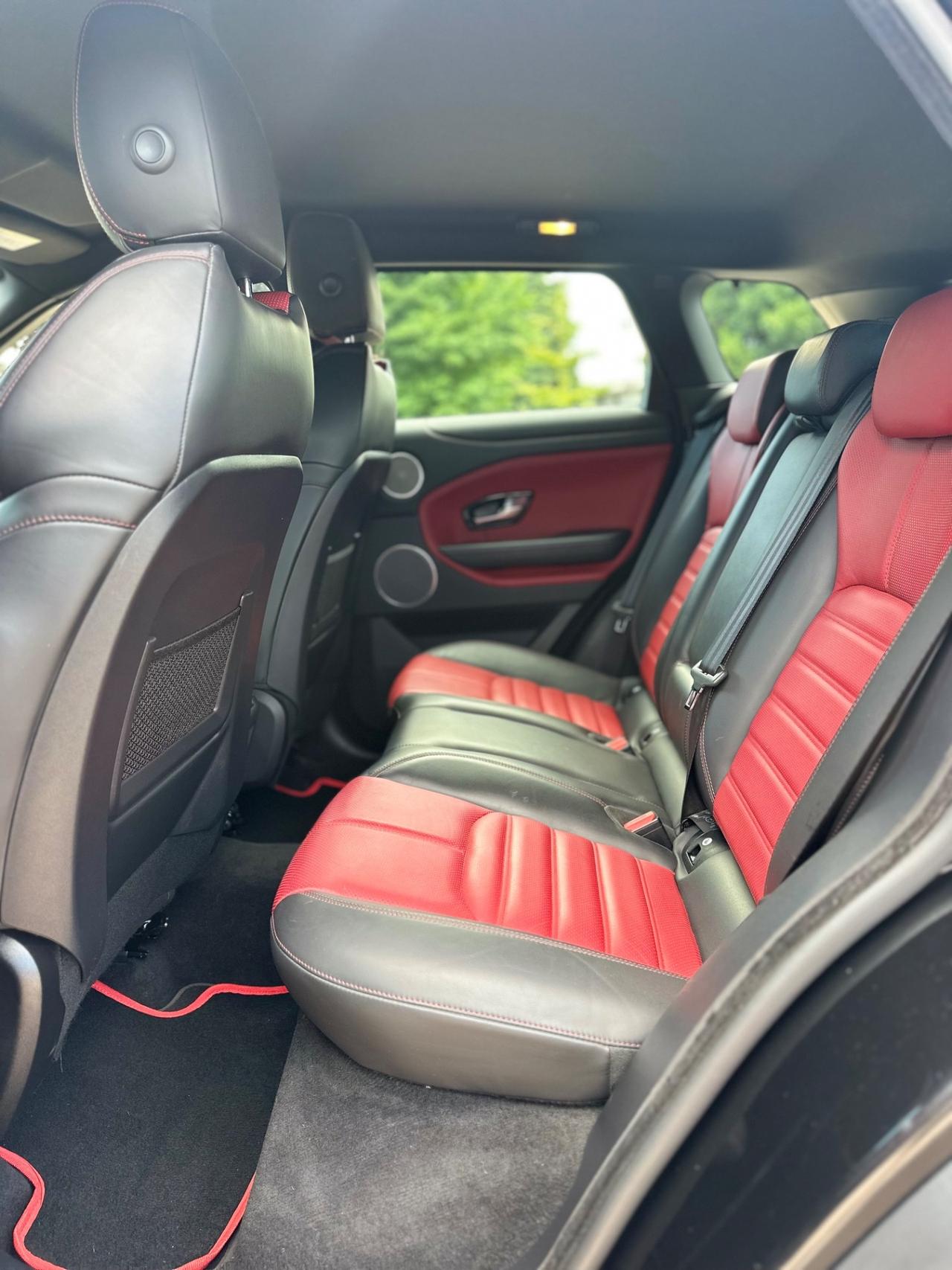Range Rover Evoque 2.0 TD4 150 CV 5p. HSE Dynamic Black edition
