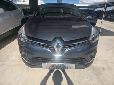 Renault Clio dCi 8V 75 CV 5 porte Moschino Life