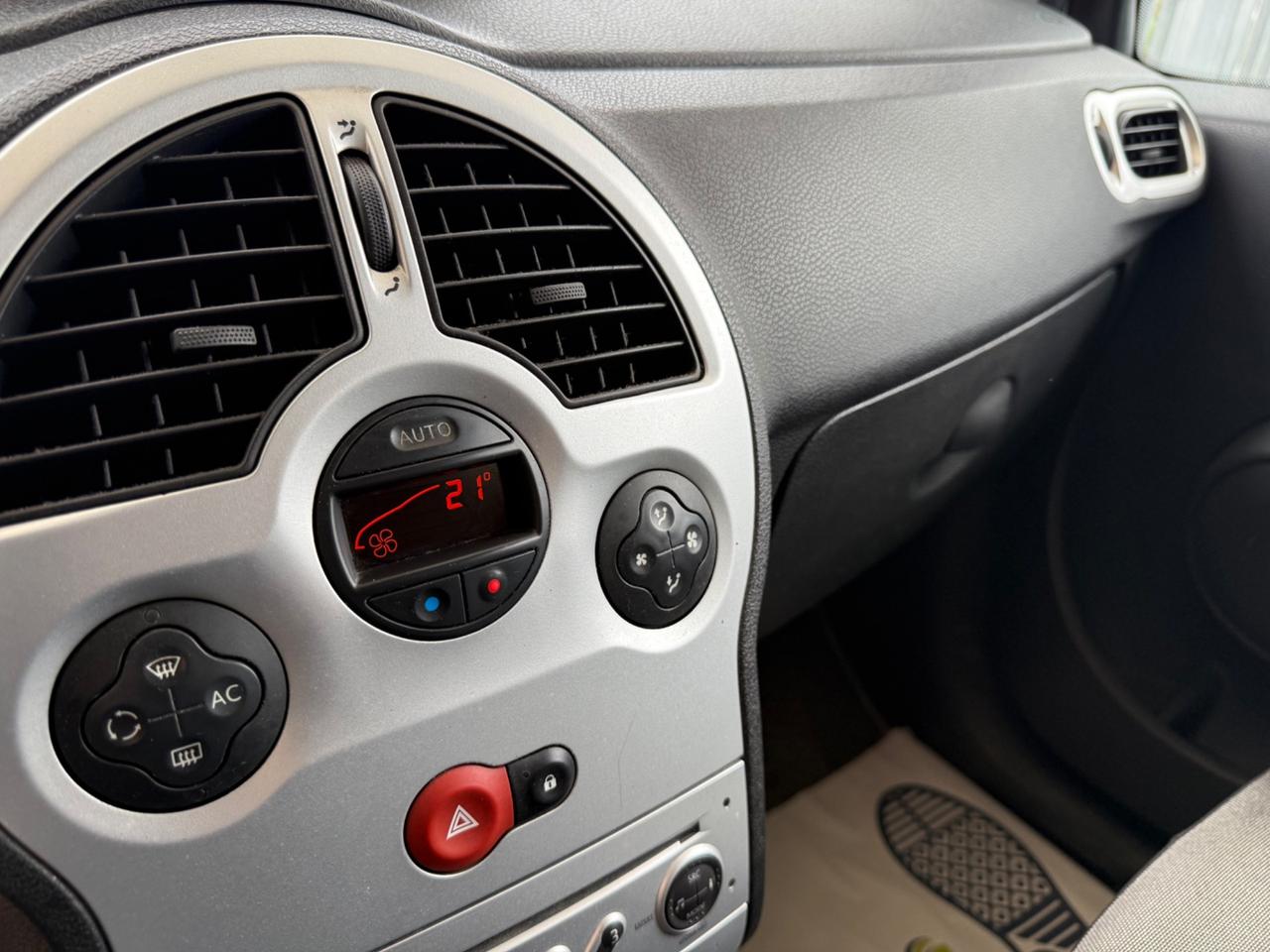 Renault Modus Grand 1.5 dCi 85CV Dynamique