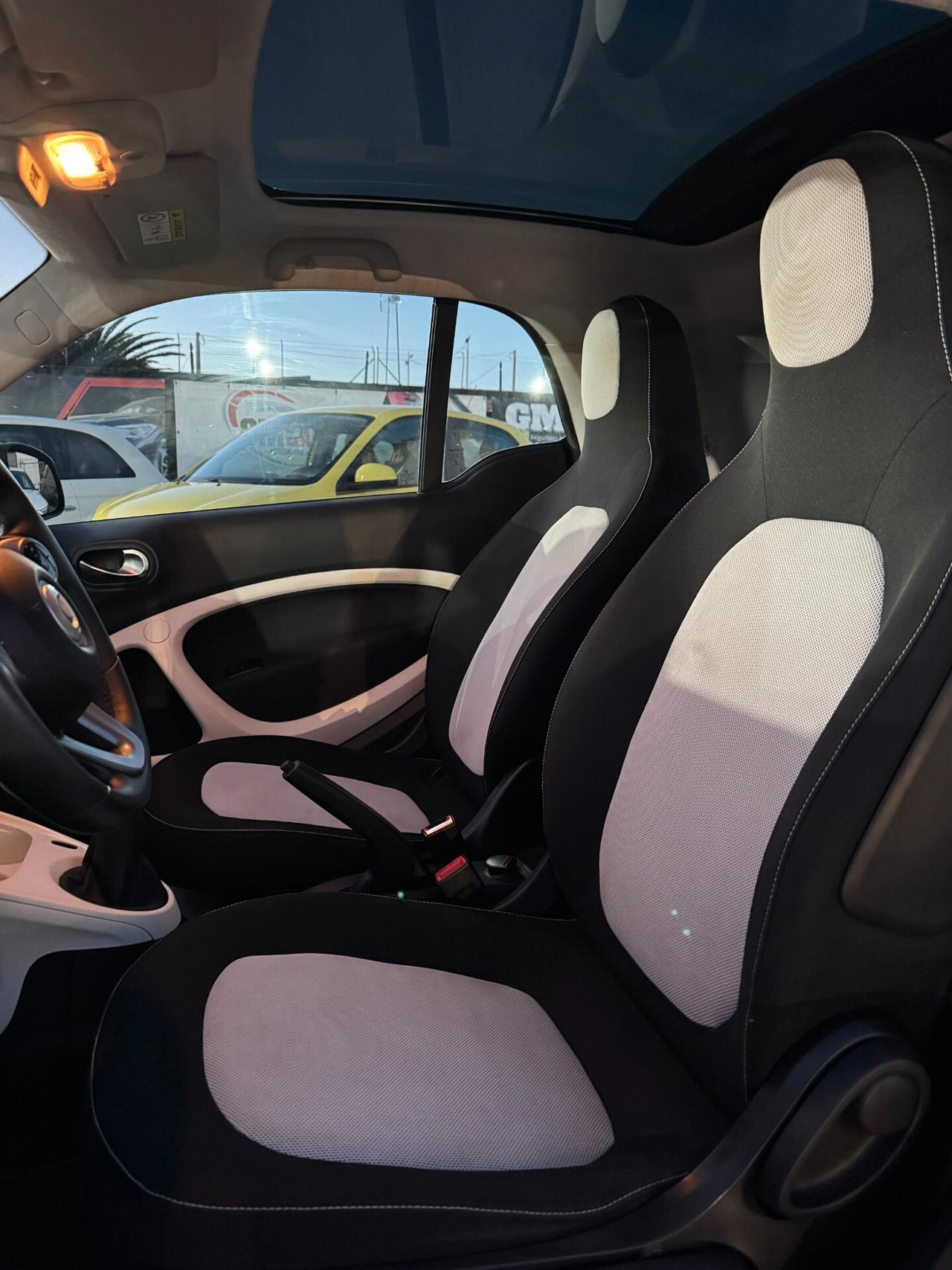 Smart ForTwo 1000 62 kW coupé passion