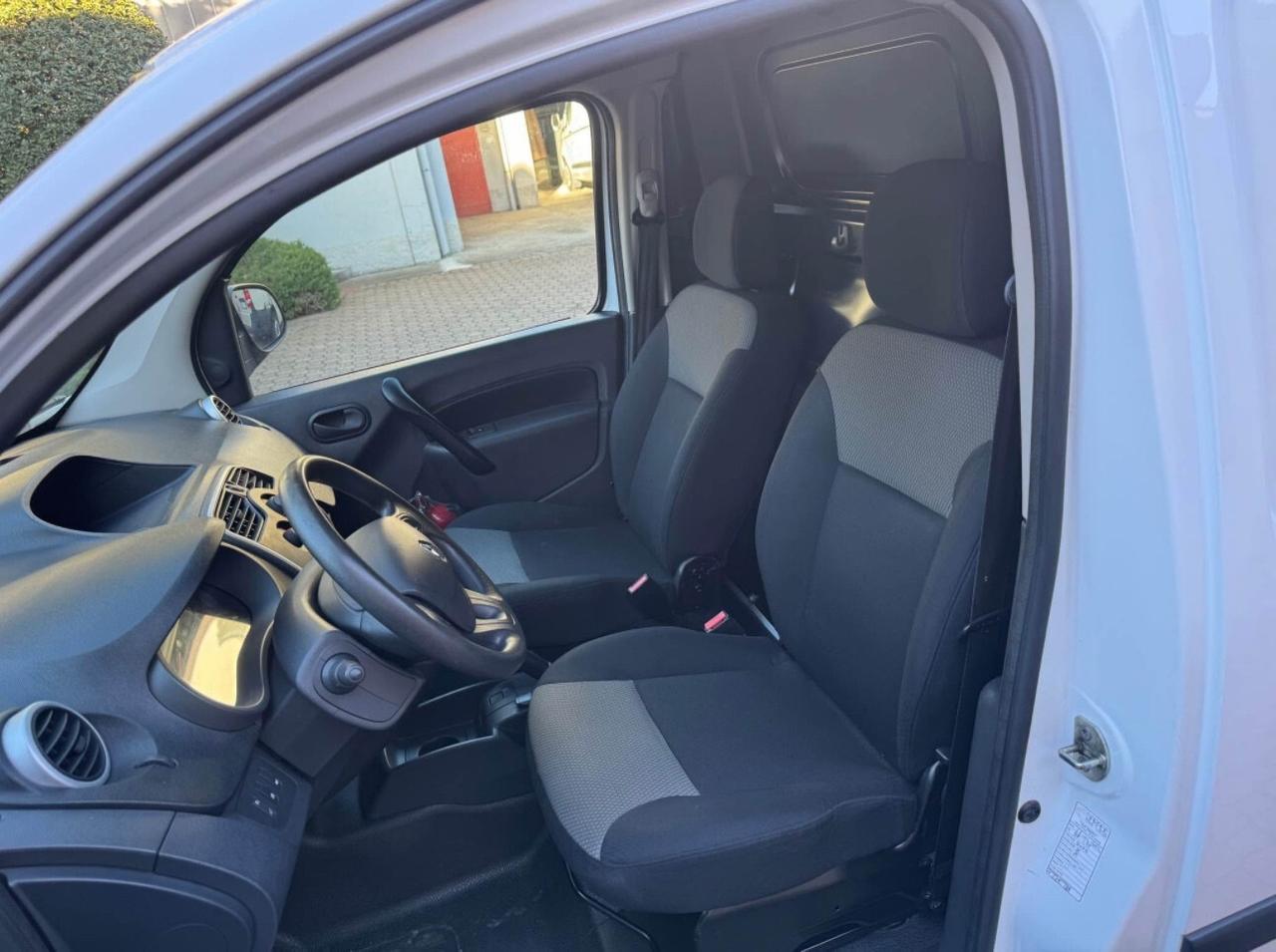 FURGONE RENAULT KANGOO
