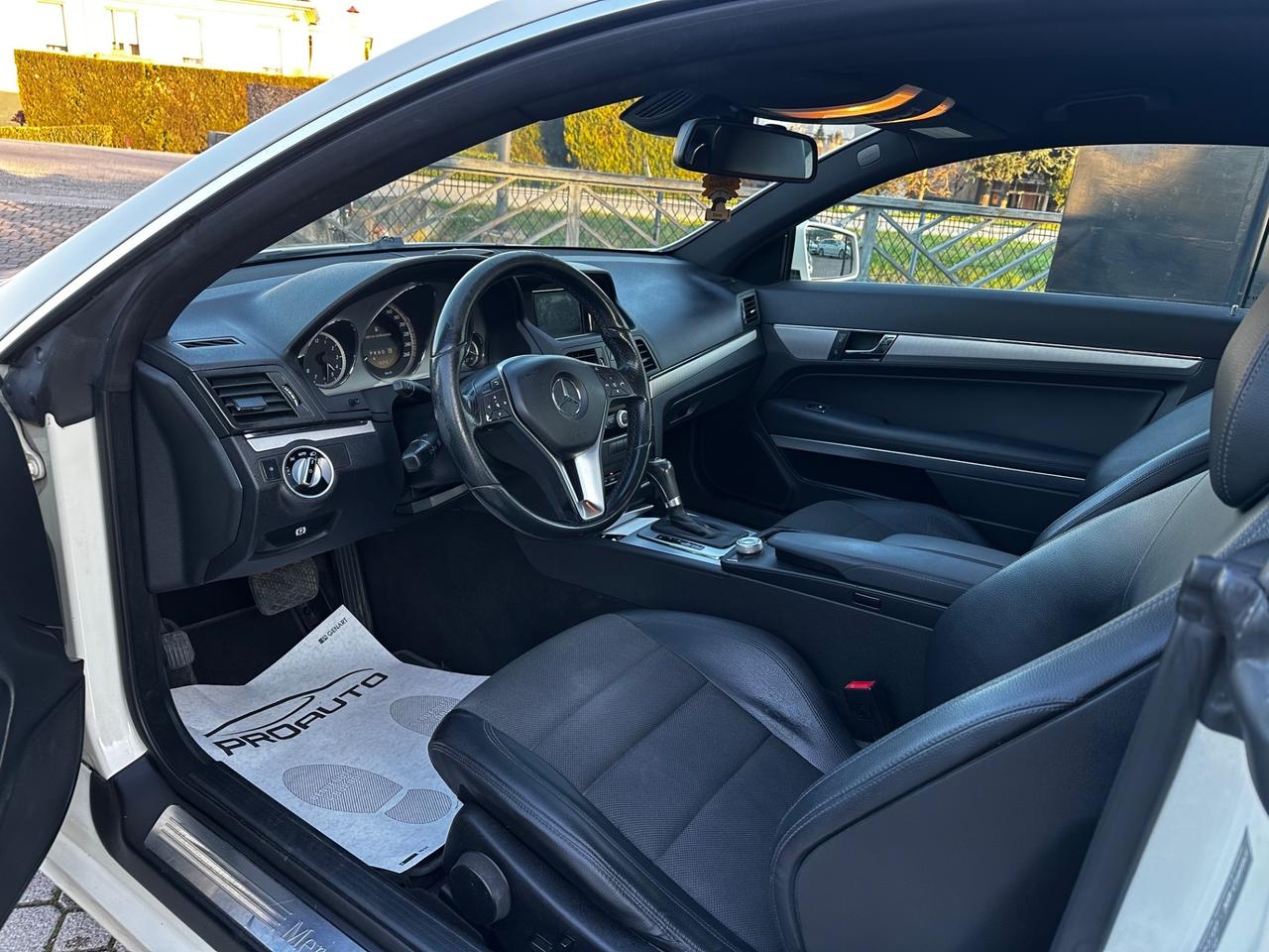 Mercedes-benz E 220 E 220 CDI Coupé BlueEFFICIENCY