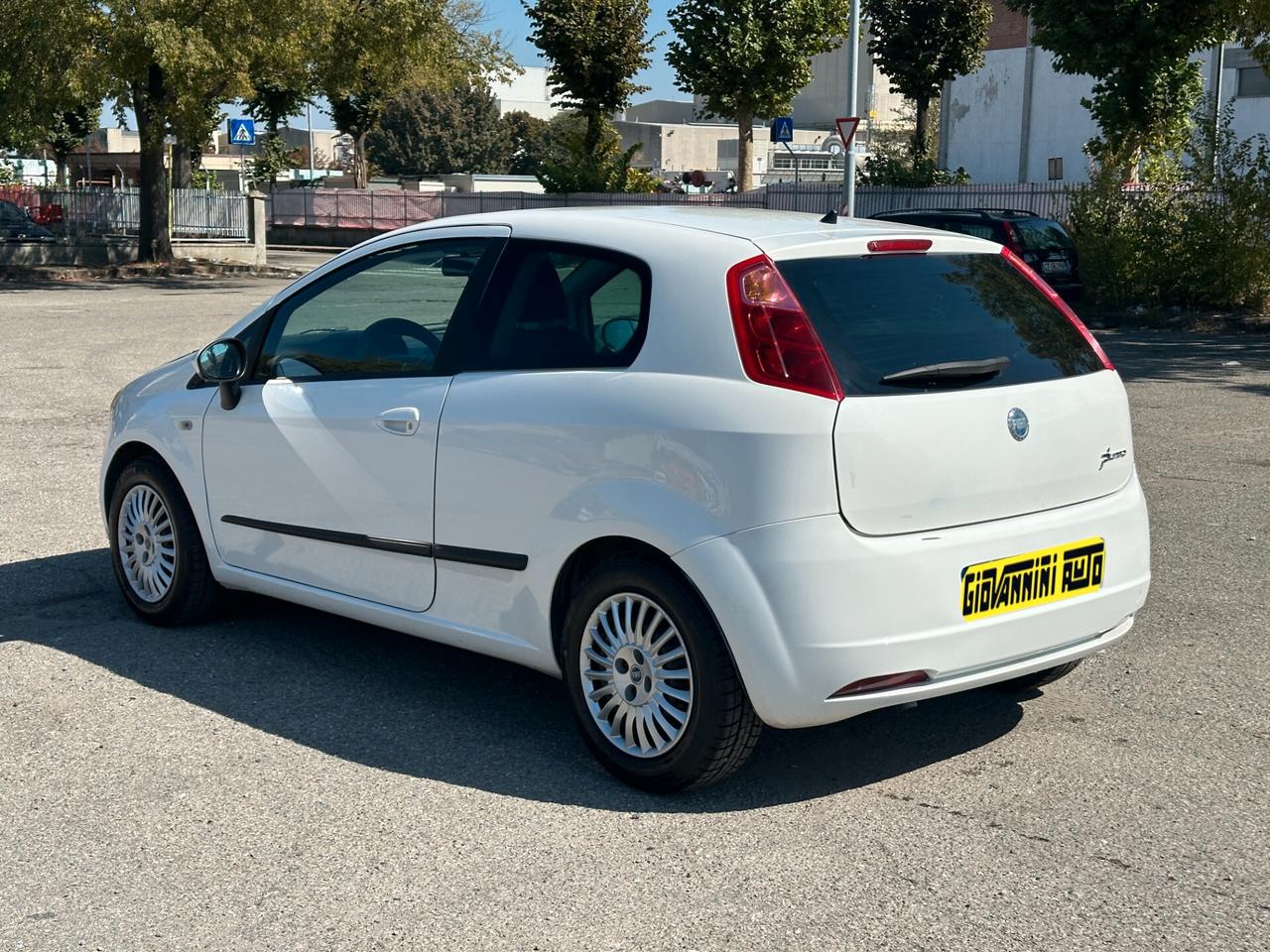 Fiat Grande Punto 1.3MJT 90 3p.Dynam. Van 4pt