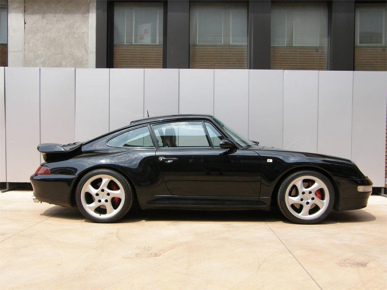 PORSCHE 993 Turbo