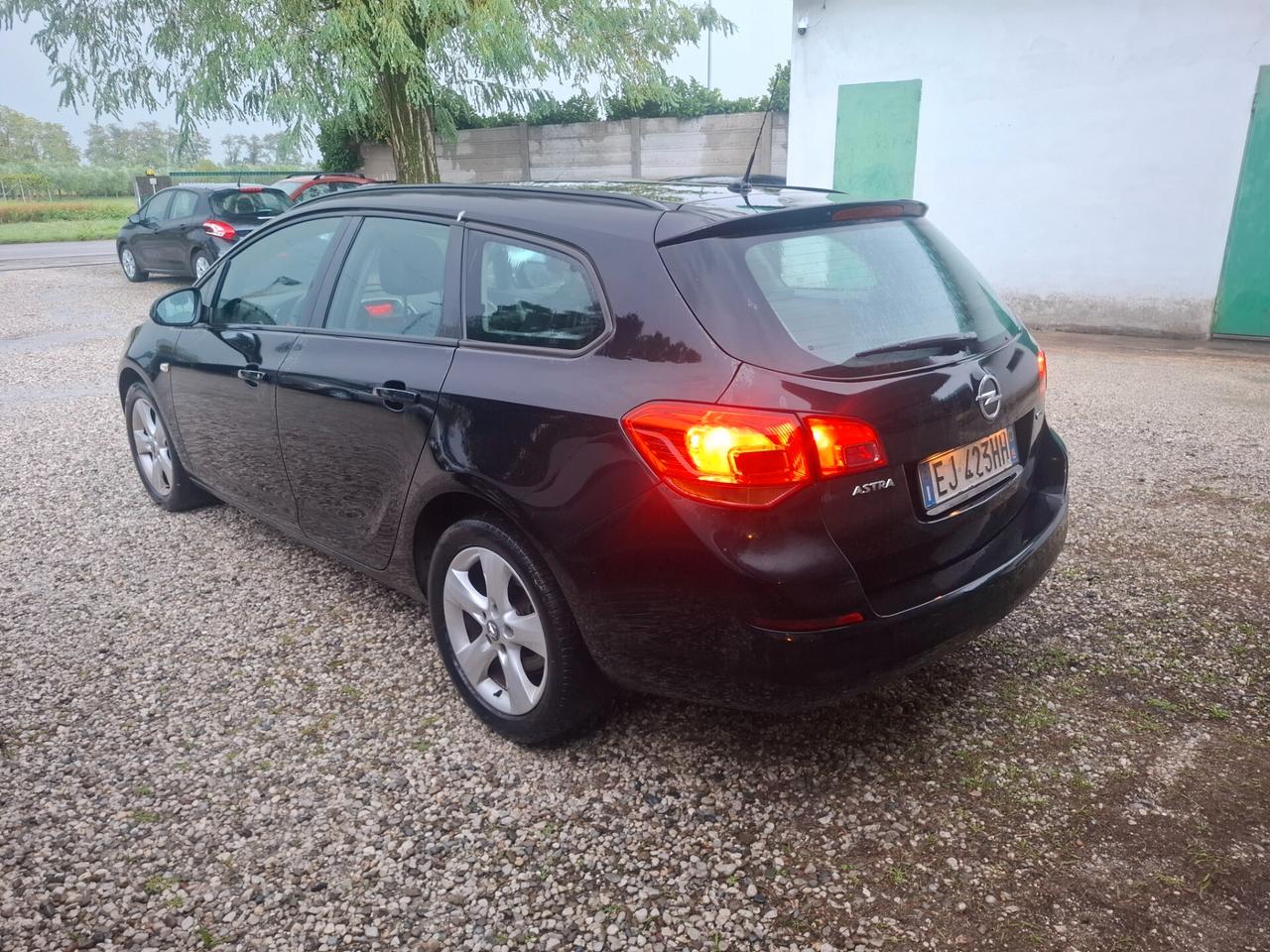 Opel Astra 1.7 CDTI 110CV Sports Tourer Cosmo