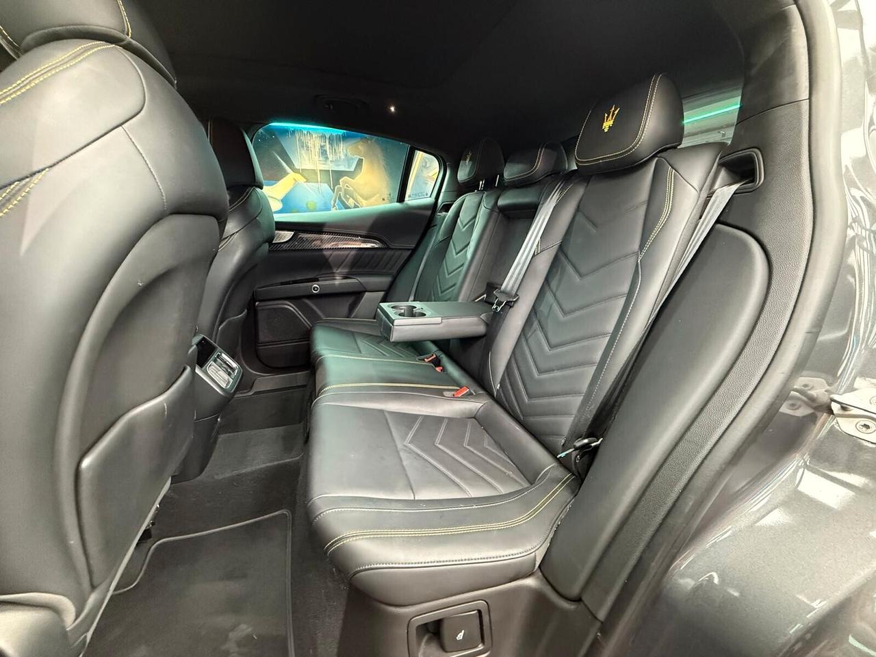Maserati Grecale MHEV 330 CV AWD Modena (329)