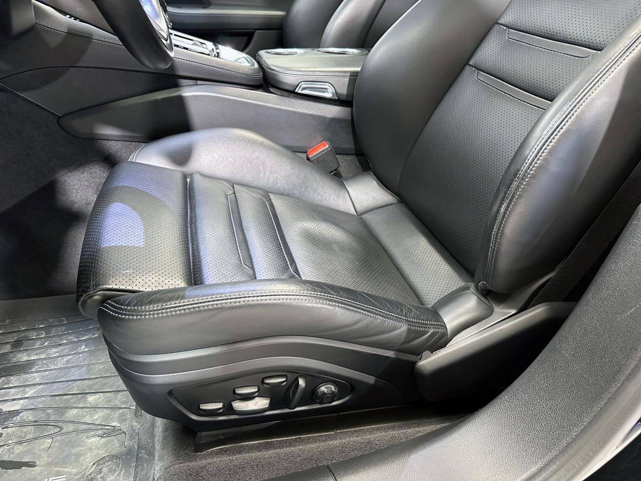 Porsche Panamera Sport Turismo 4 Platinum Edition 330cv