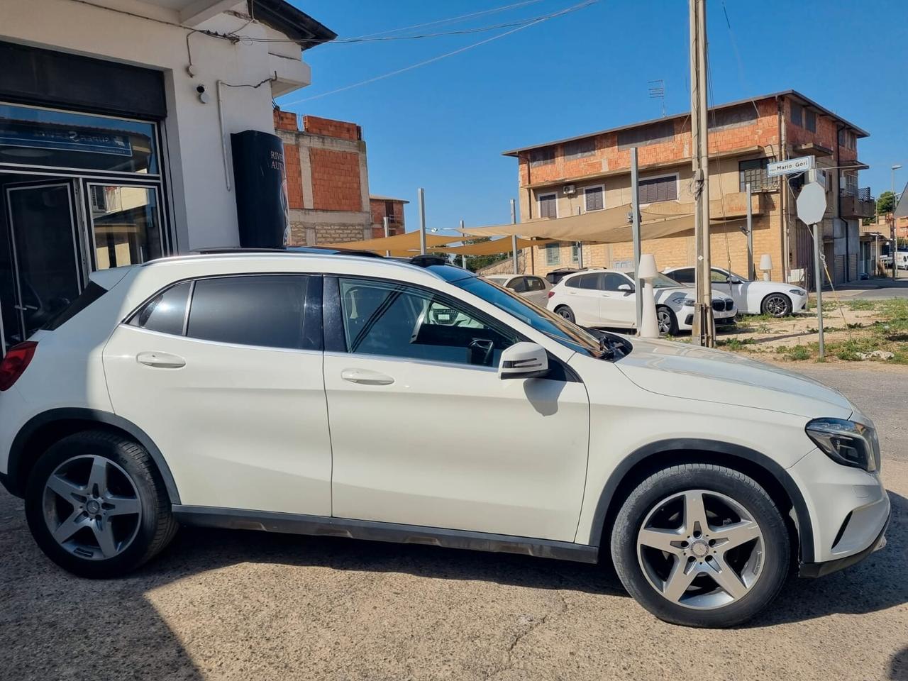 Mercedes-benz GLA 200D Tetto apribile. SUPER PROMO ESTATE 2025