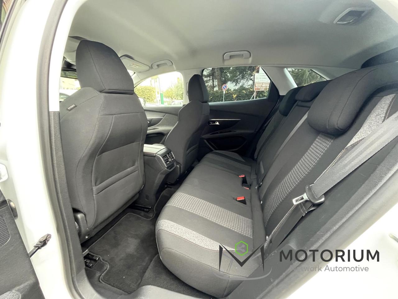 Peugeot 3008 BlueHDi 130 SeS EAT8