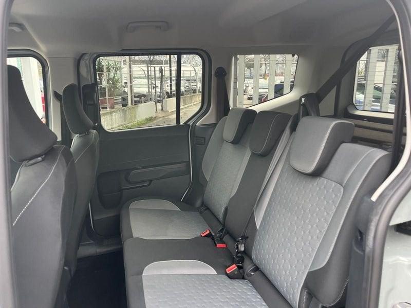 Ford Tourneo Courier Tourneo Courier 1.0 EcoBoost Powershift Titanium