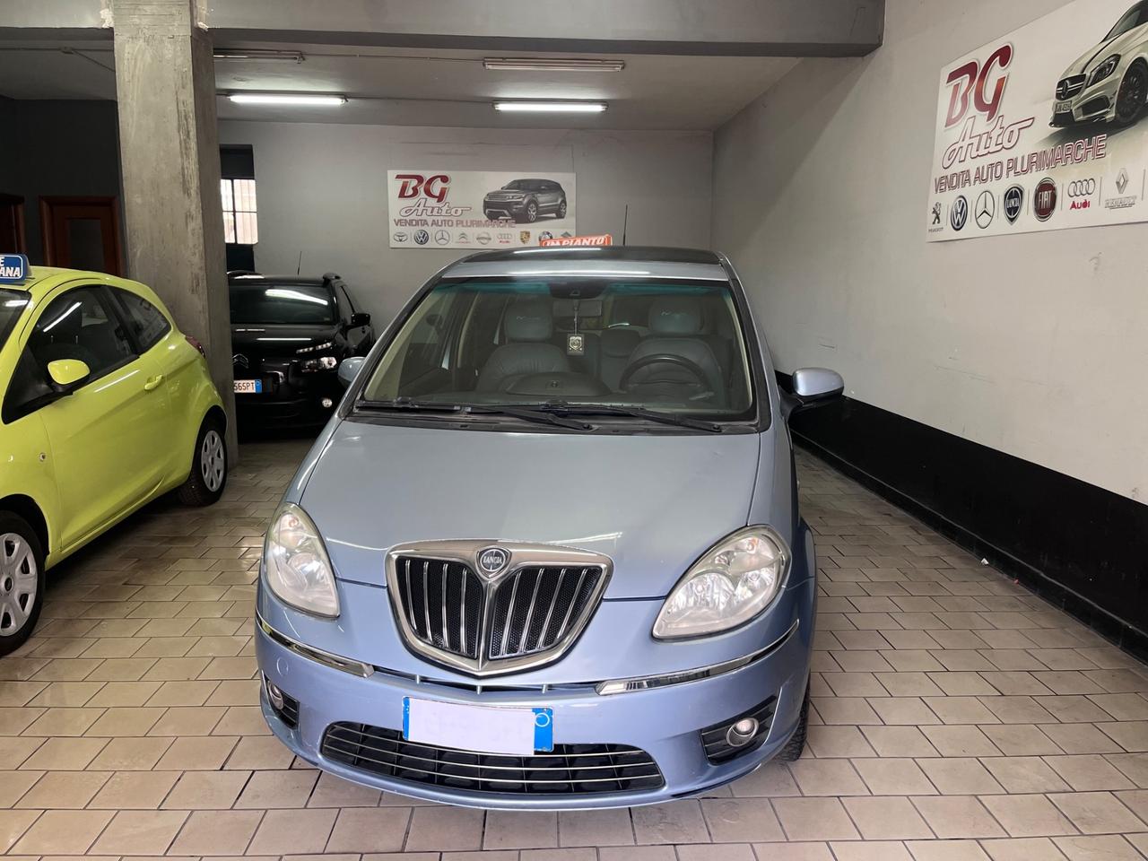 Lancia MUSA gpl platino 82000 km 2010