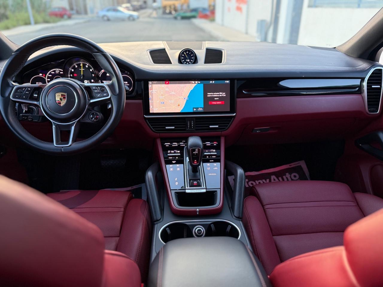 Porsche Cayenne Coupé 3.0 V6 E-Hybrid TETTO,INTERNI in PELLE CARTIER,TELECAMERA ,AAPLE CARPLAY,VIRTUAL COCKPIT