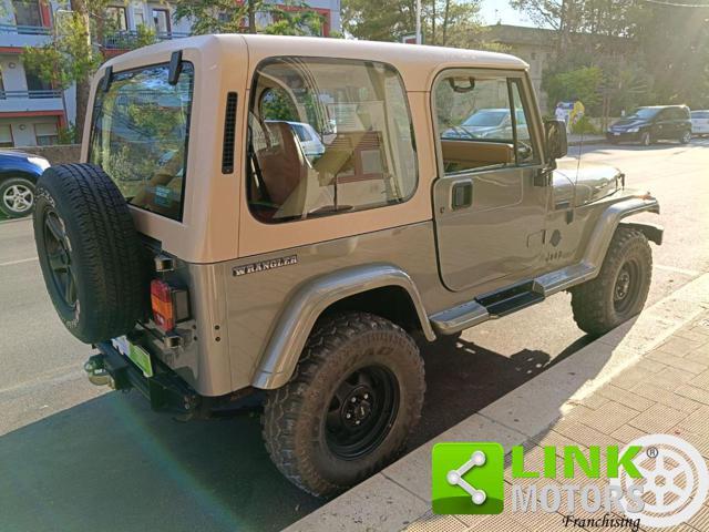 JEEP Wrangler SAHARA 2.5 BENZINA ASI