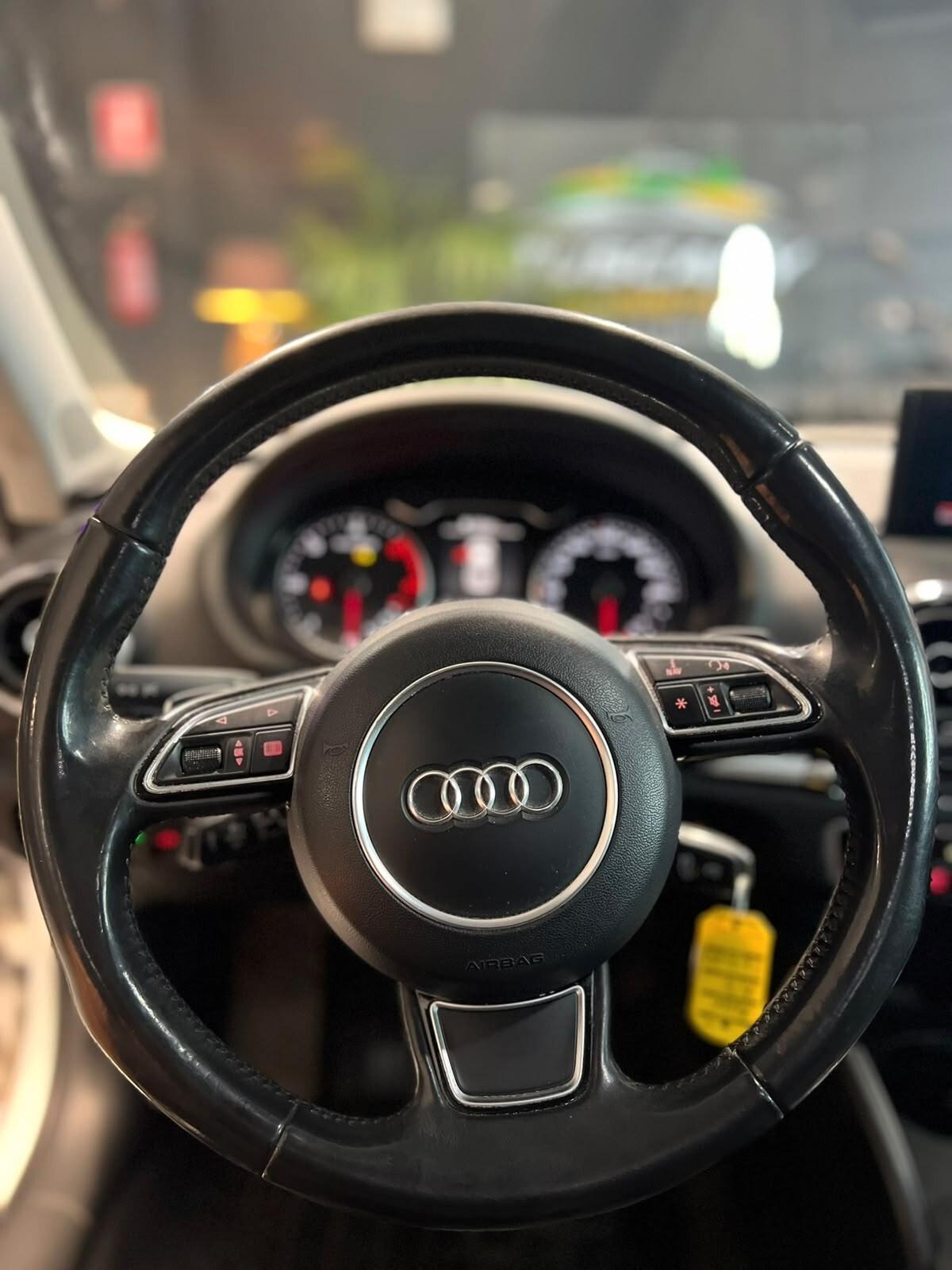Audi A3 1.6 TDI clean diesel S tronic Ambition