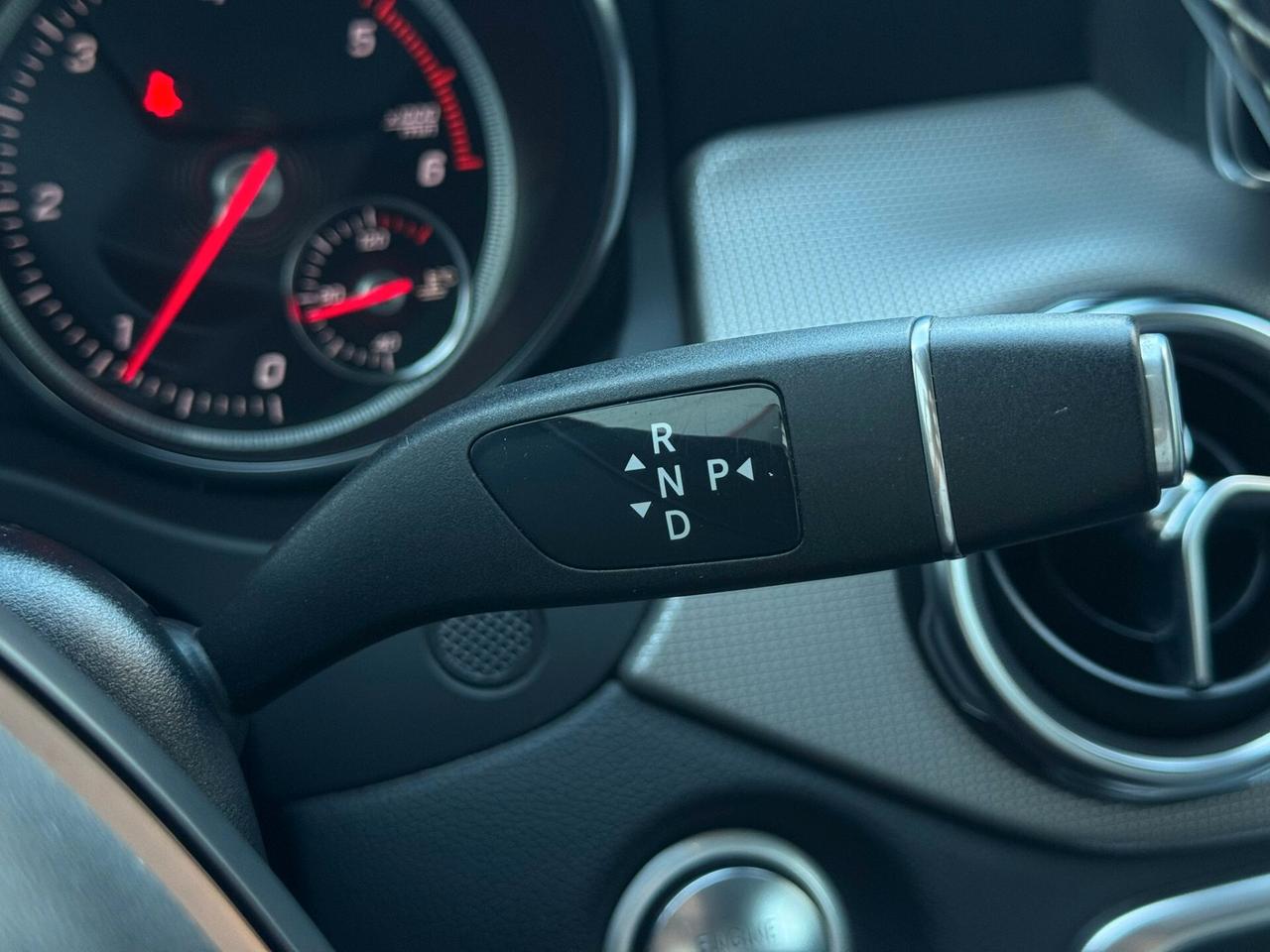 Mercedes-benz GLA 180 d Automatic Sport