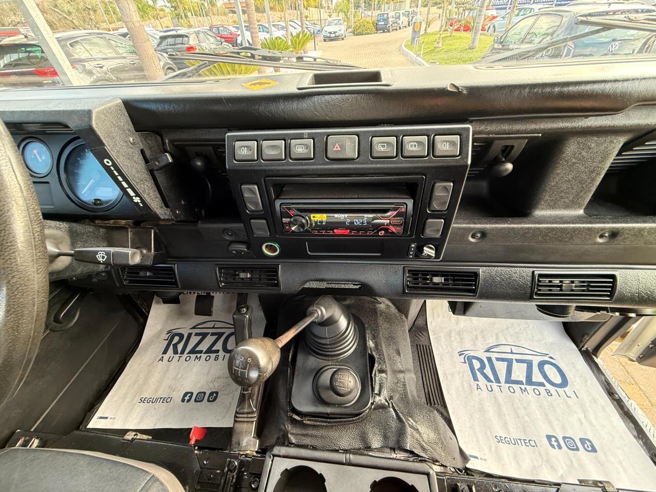 Land Rover Defender 90 2.4 TD5 (BMW) INTROVABILE 129000KM