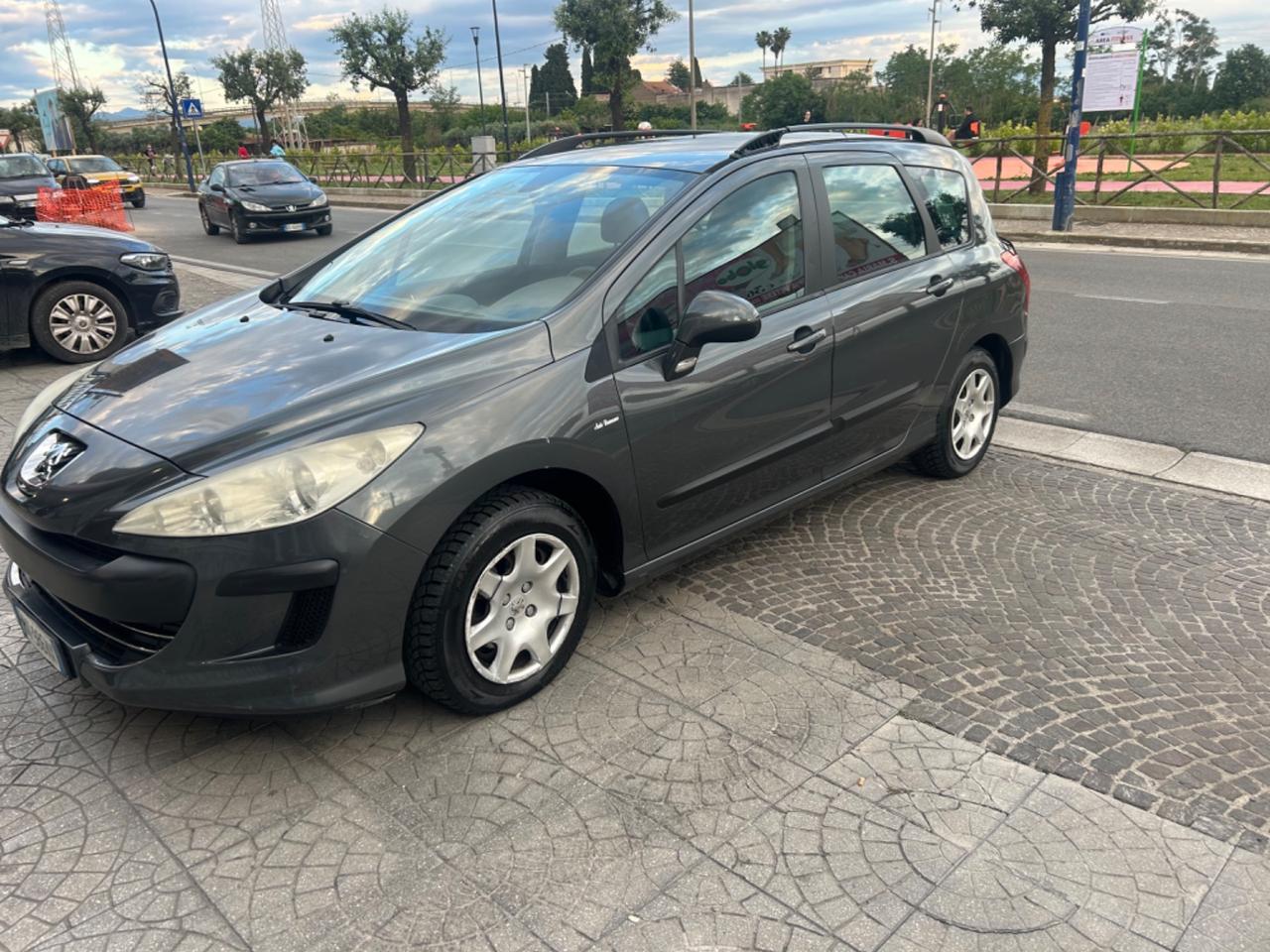 Peugeot 308 1.6 HDi 90CV SW Premium