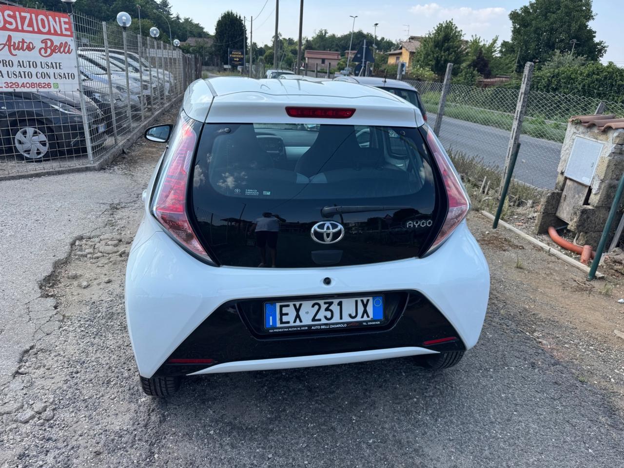 Toyota Aygo 1.0 VVT-i 69 CV 5 porte x-clusiv MMT
