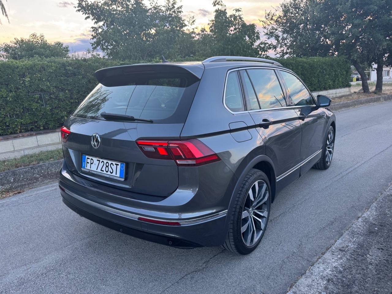 Volkswagen Tiguan 2.0 TDI SCR Sport BlueMotion Technology