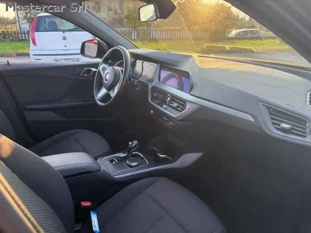 BMW 120 Serie 1 F40 120d xdrive Bus Adva auto GB628PB