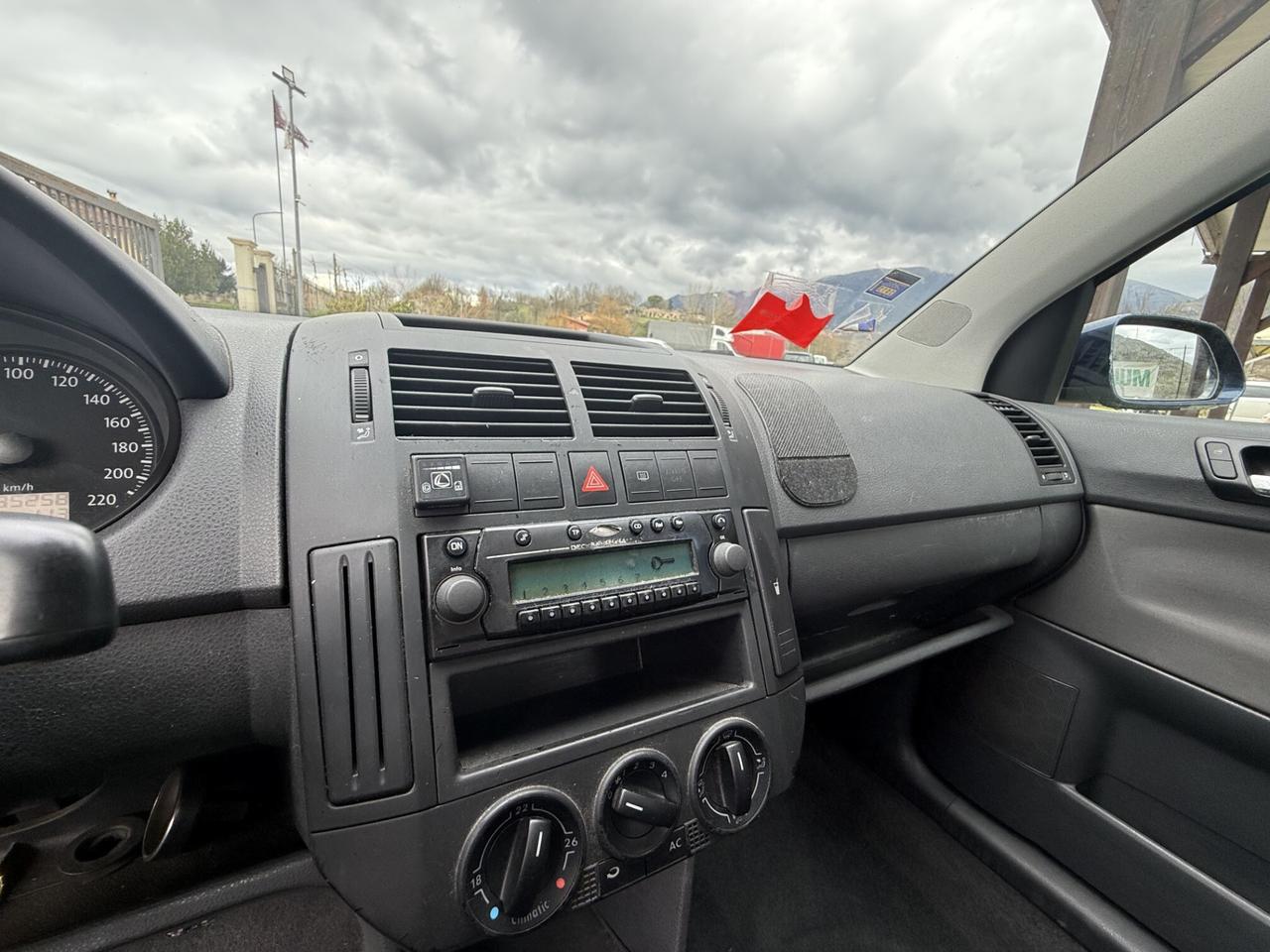 VOLKSWAGEN POLO 4 SERIE 1.4 75 CV 5P. COMFORTLINE