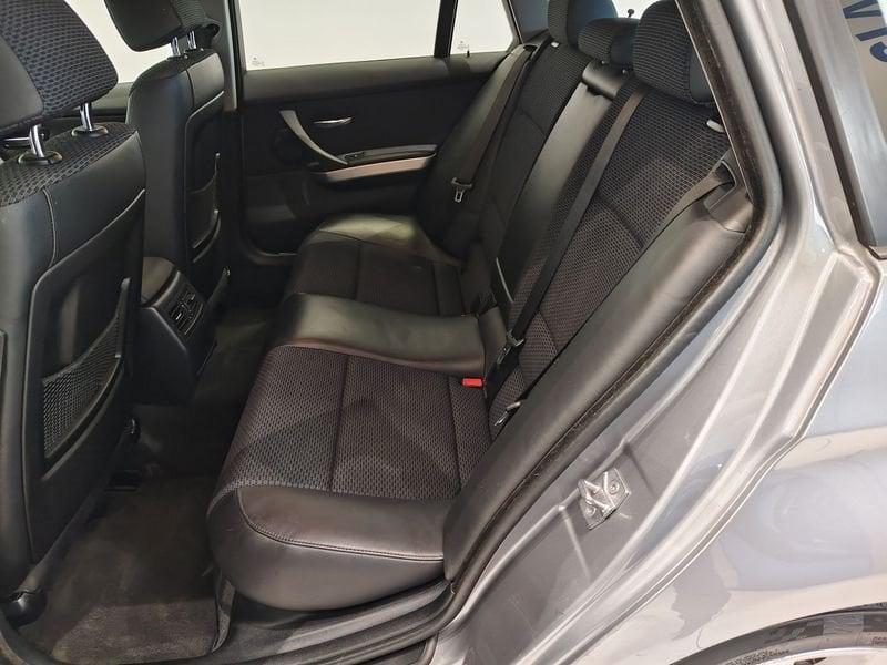 BMW Serie 3 320d CAT Touring xdrive Attiva*4x4*