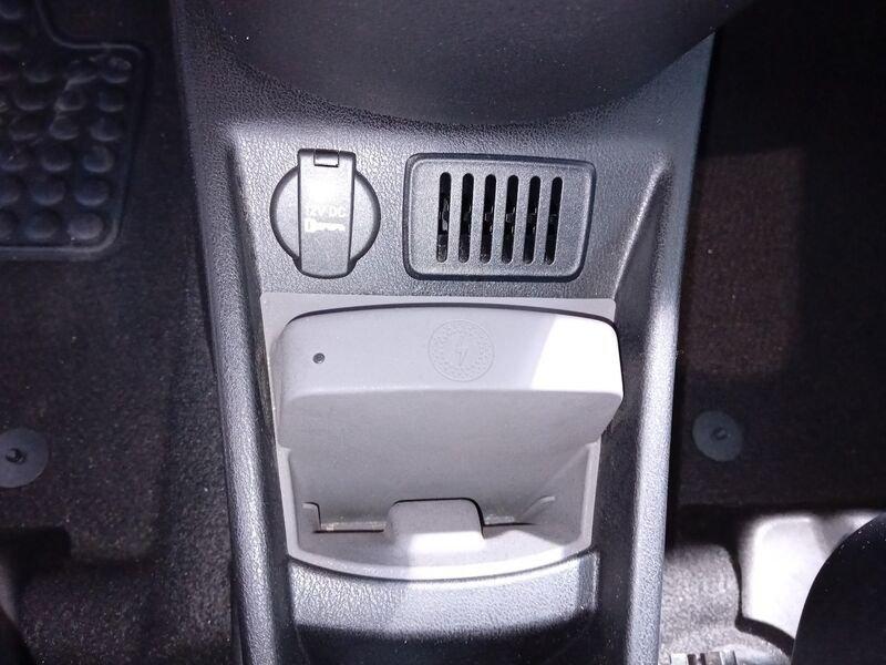 Lancia Ypsilon 1.0 FireFly 5 porte Hybrid Platino