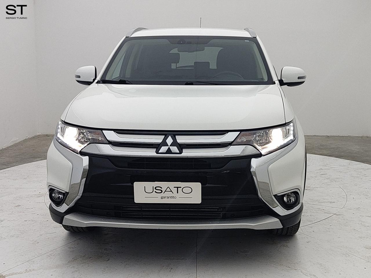 MITSUBISHI Outlander 3ª serie - Outlander 2.2 DI-D 4WD Instyle 7p.