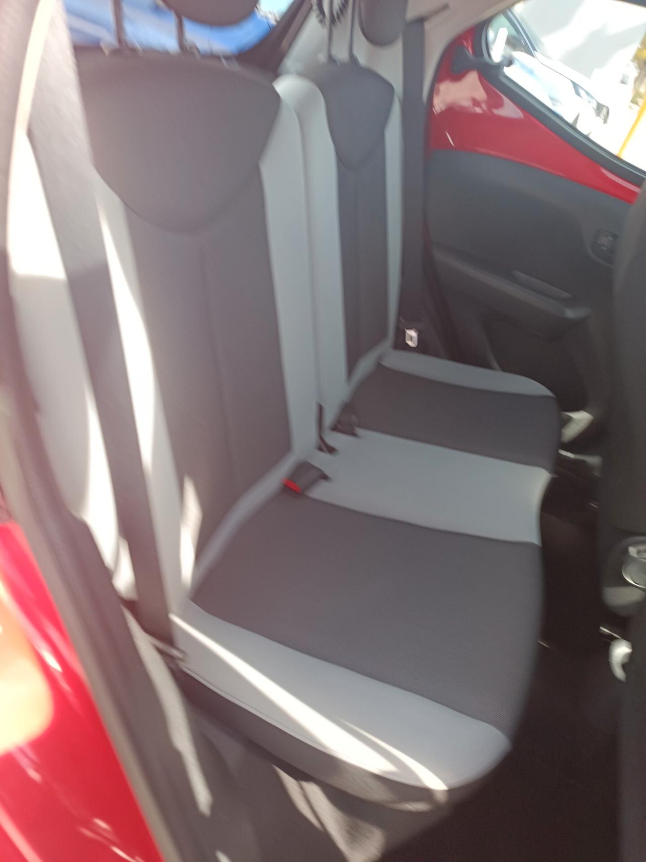 Toyota Aygo 1.0 VVT-i 69 CV 5 porte x-cool