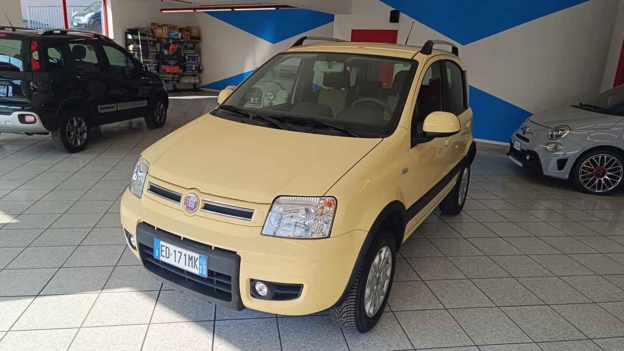 FIAT PANDA 1.2 BENZINA 4X4 CLIMBING 4WD