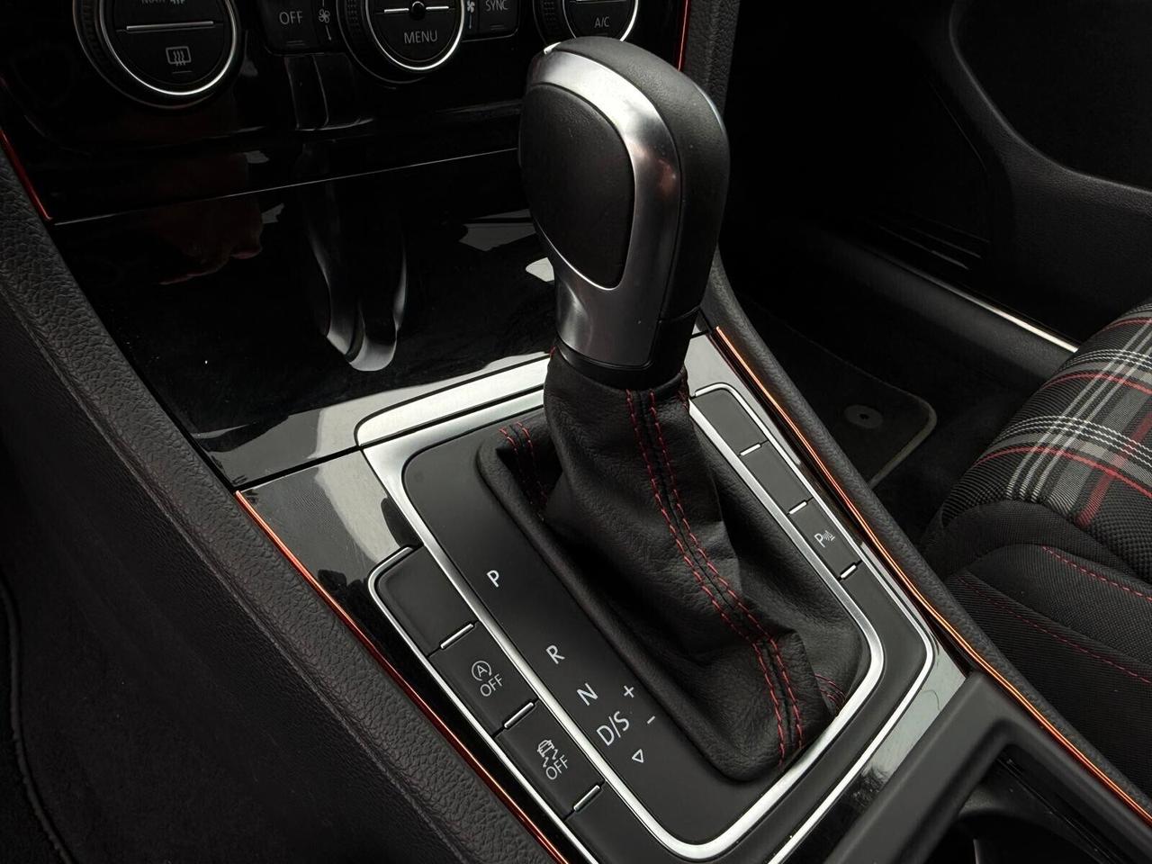 Volkswagen Golf GTI Performance 2.0 245 CV DSG MAXTON LOOK