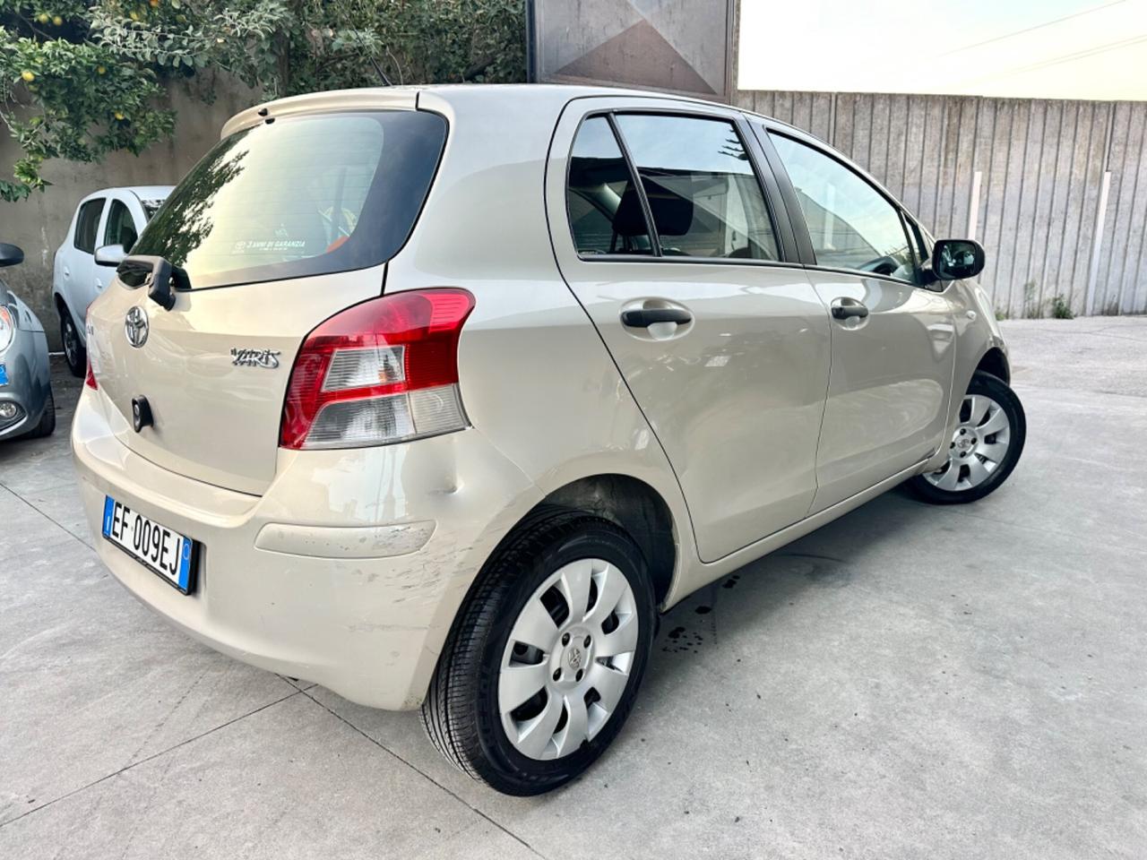 Toyota Yaris 1.0 meccanicamente perfetta!