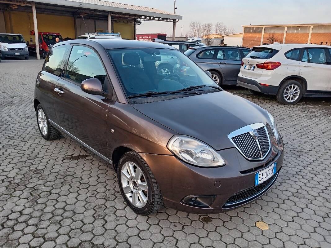 Lancia Ypsilon 1.3 mjt 16v Oro 90cv