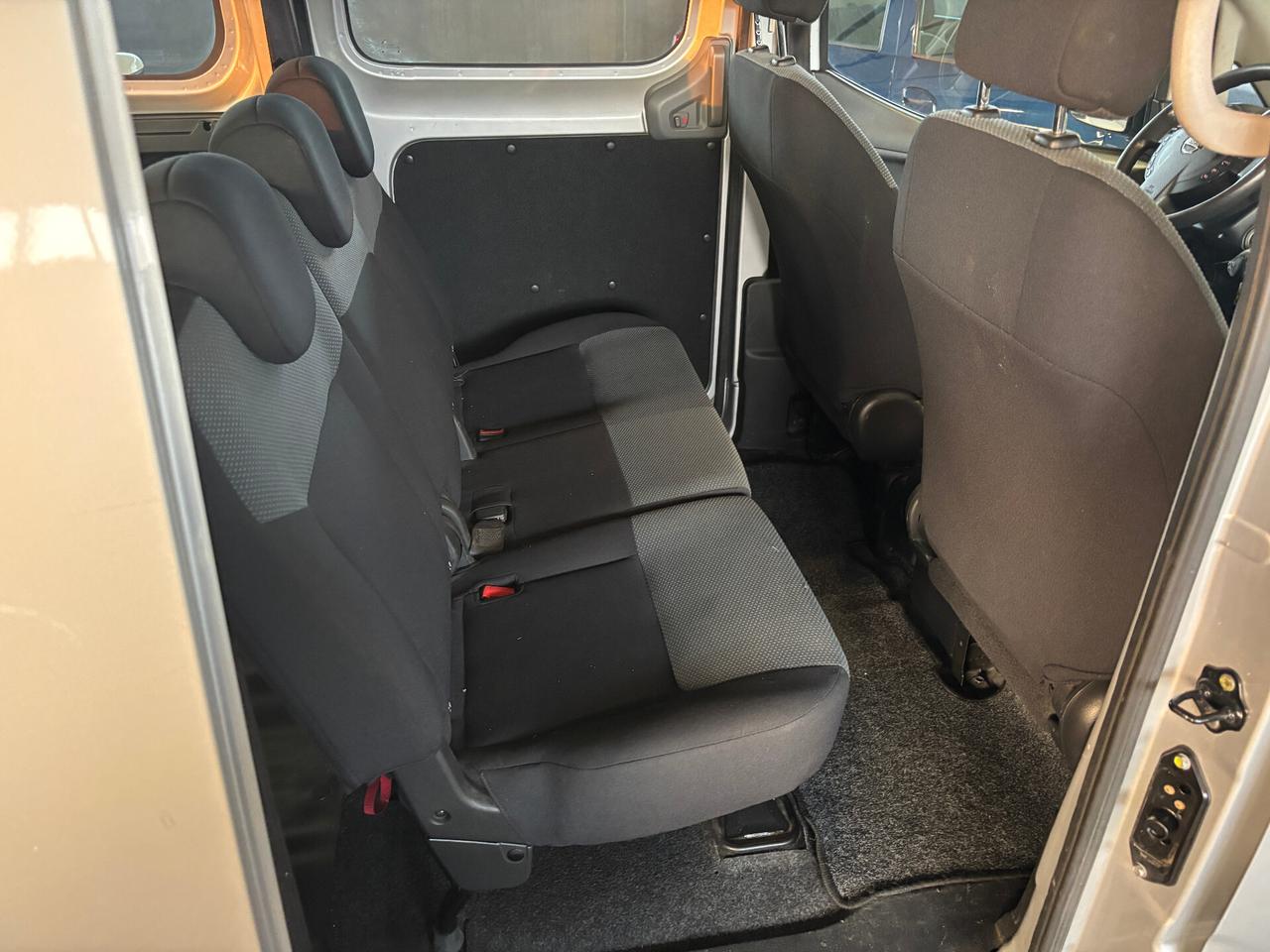 Nissan NV200 1.5 dCi 90CV Combi 2in1 (N1)