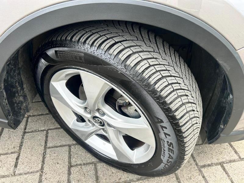 Toyota C-HR 1.8 Hybrid E-CVT Active