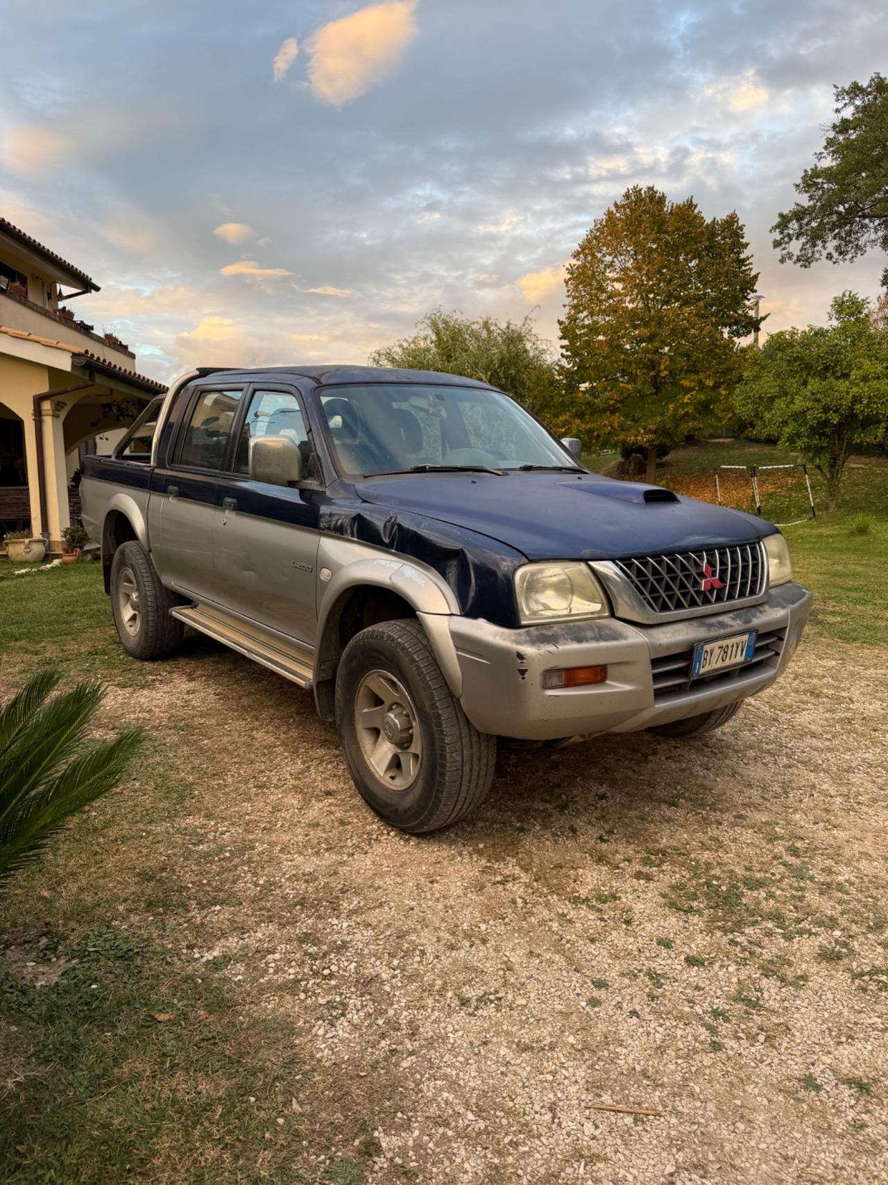 Mitsubishi L200 2.5 TDI 4WD Club Cab Pup. GLS Targ.