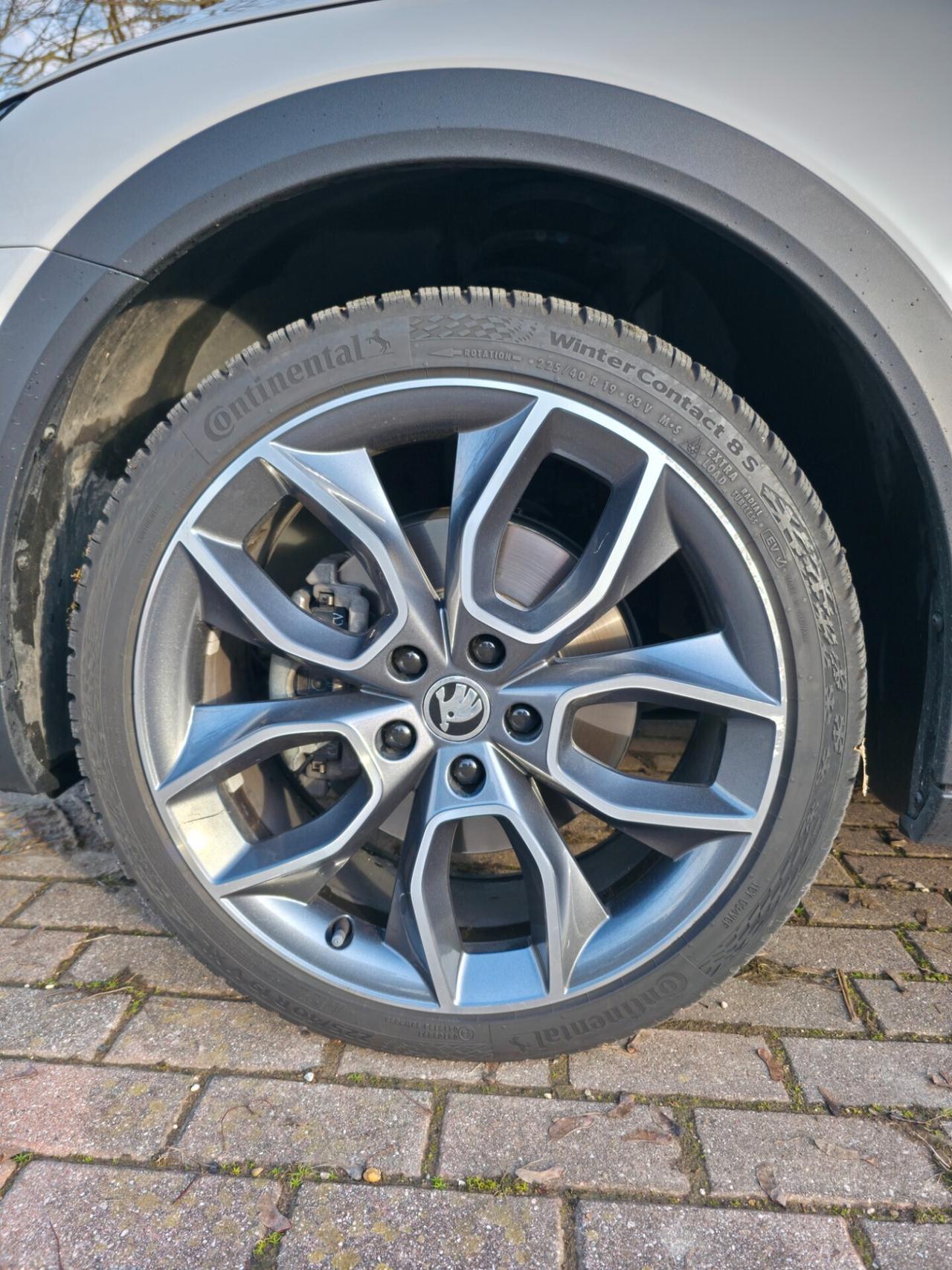 Skoda Octavia 2.0 TDI EVO SCR 200 CV DSG 4x4 Wagon Scout