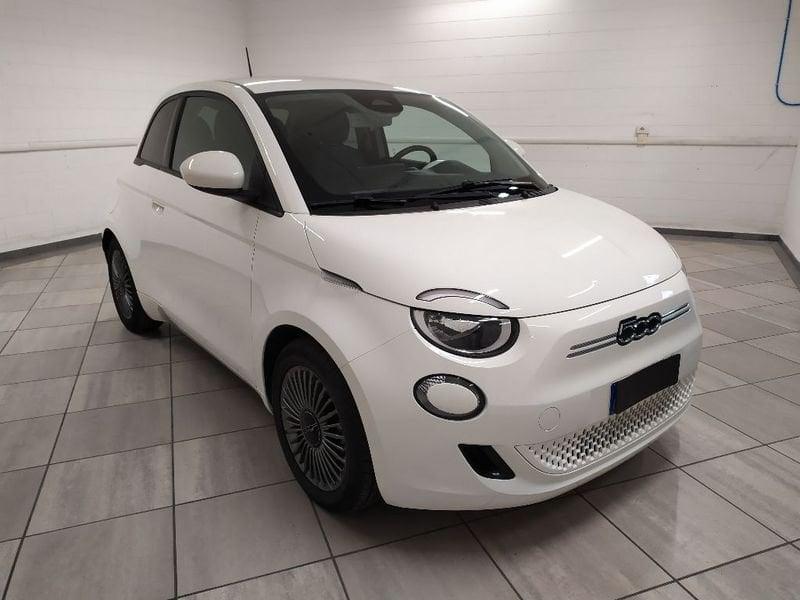 FIAT 500 42 kWh La Prima