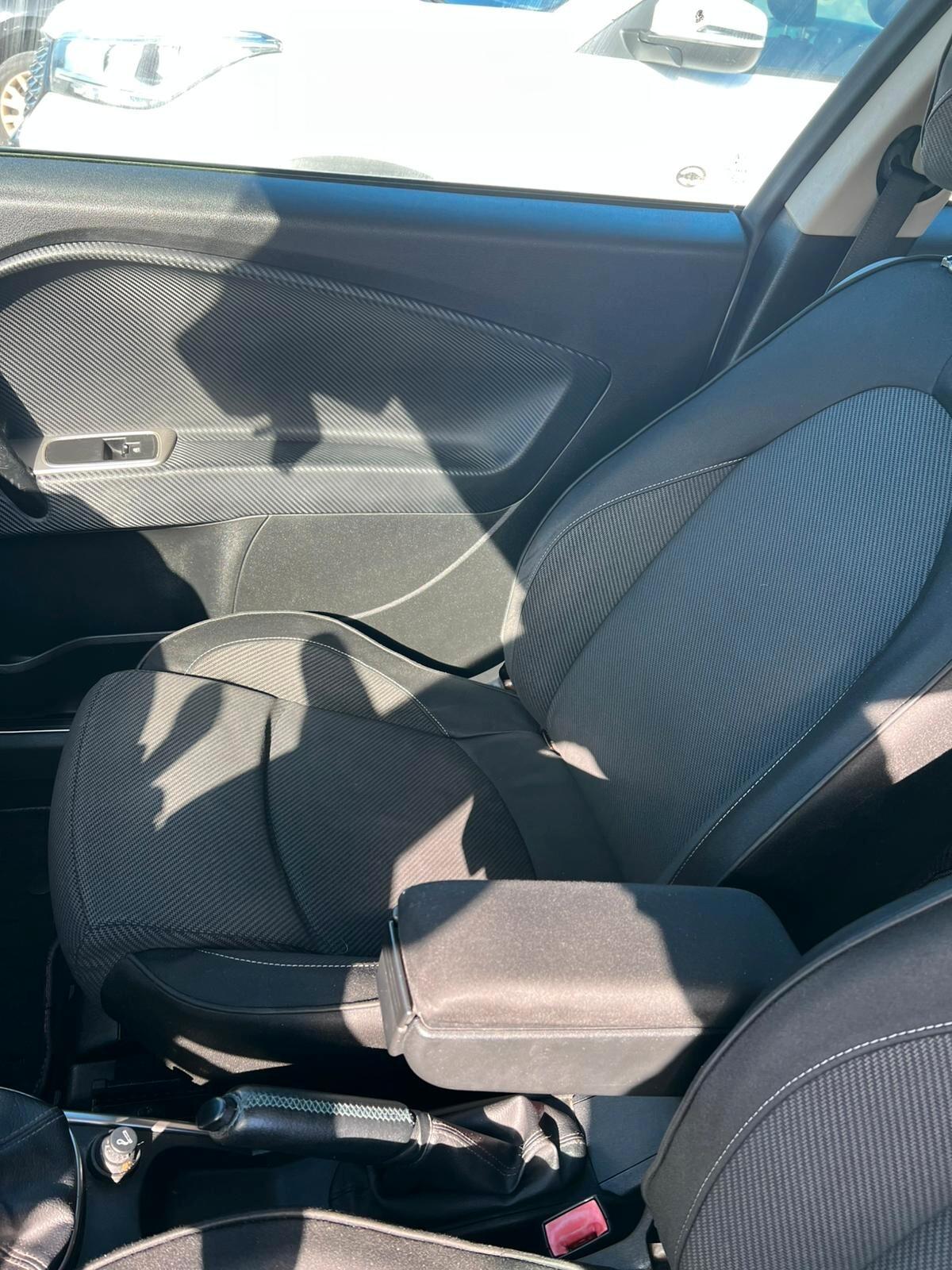 Alfa Romeo MiTo 1.6 JTDm 16V Distinctive Premium Pack