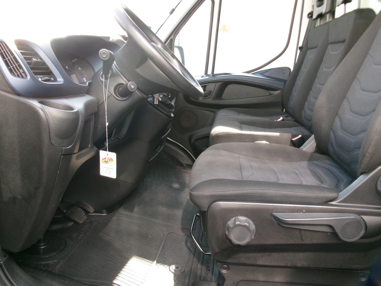 Iveco Daily 35C14 2.3 140CV HY-MATIC CASSONE FISSO DA 3.90 METRI