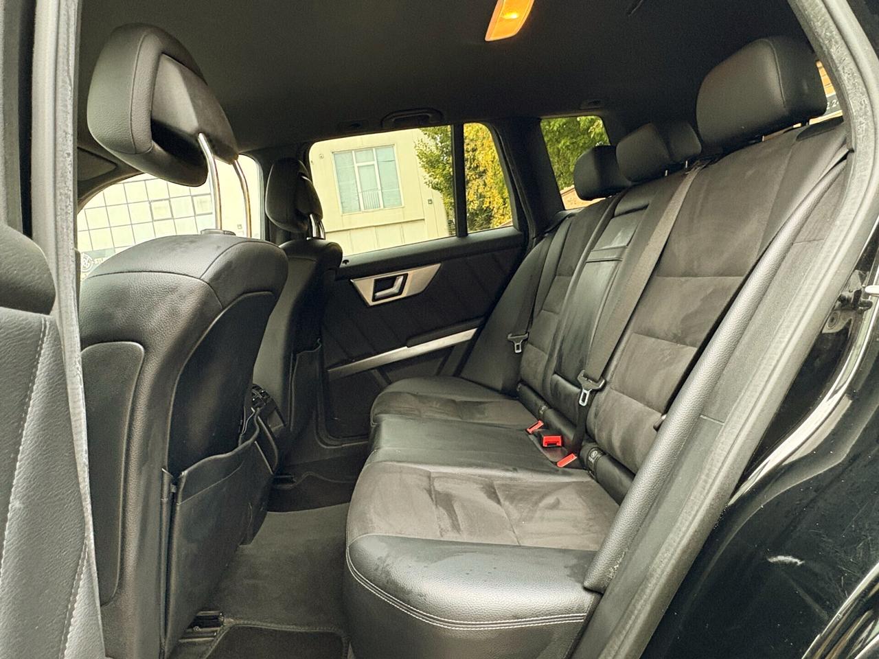 MERCEDES GLK 220D 4x4-122000km-"AMG" int/est -FULL