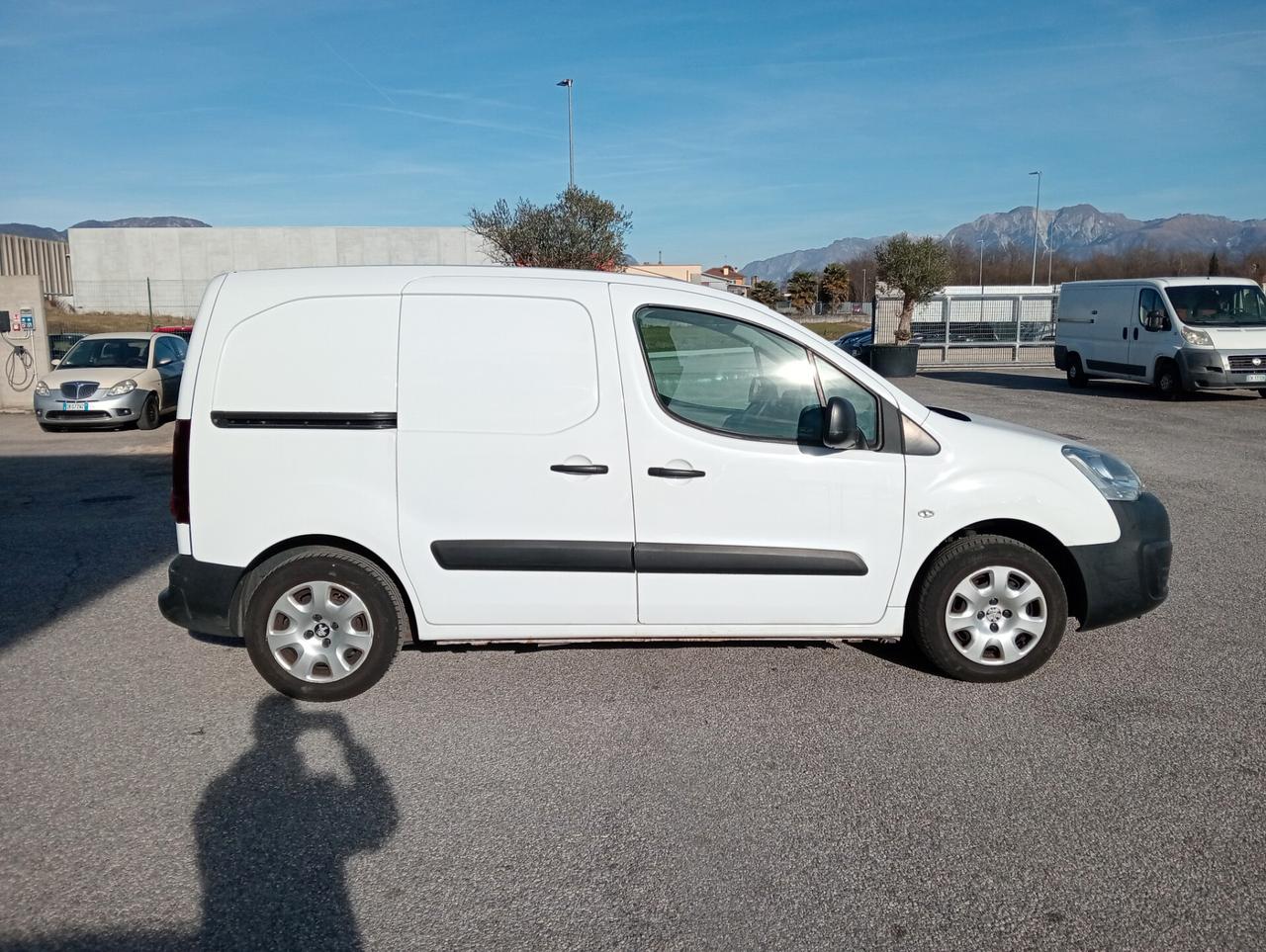 Peugeot Partner 1.6 BlueHDi 100CV 3 POSTI UNIPROPRIETARIO