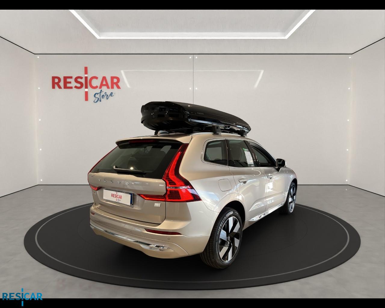 VOLVO XC60 RECHARGE T6 AWD PLUG-IN CORE BRIGHT