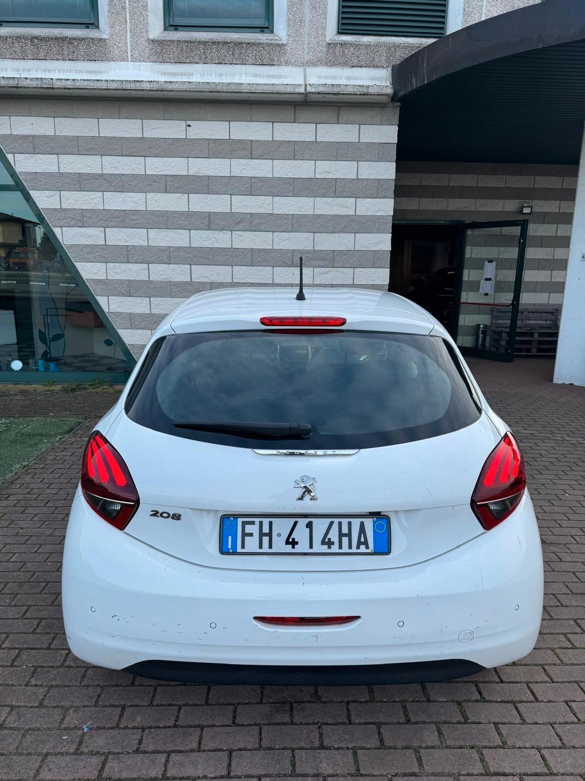 Peugeot 208 BlueHDi 100 5 porte GT Line