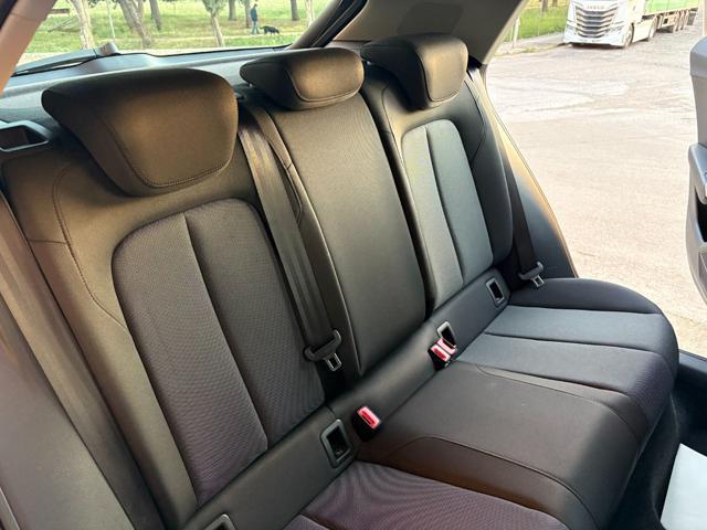 AUDI Q2 30 TDI Business CERCHI DA18''