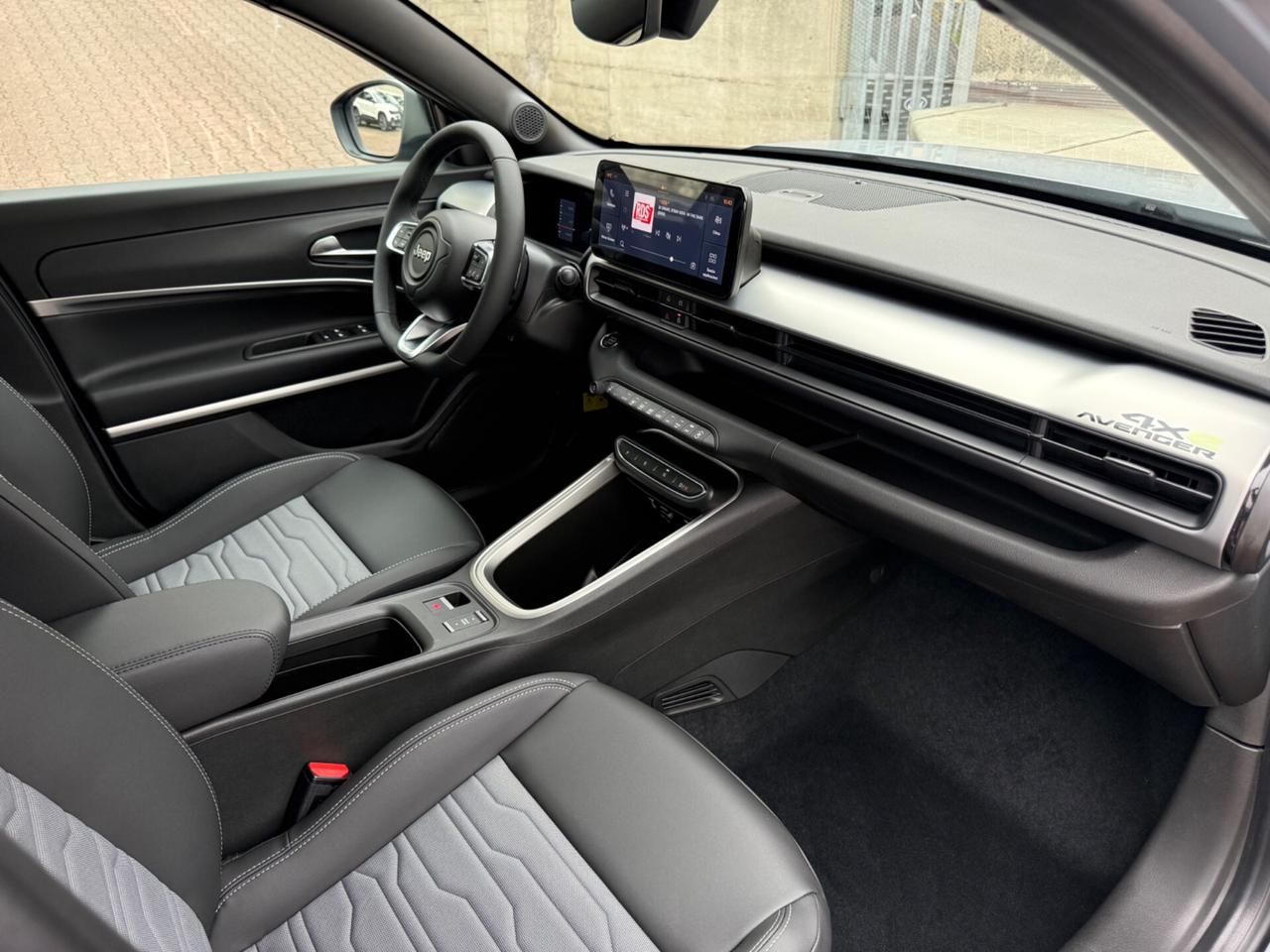 Jeep Avenger 1.2 Turbo 145 cv MHEV 4xe Upland